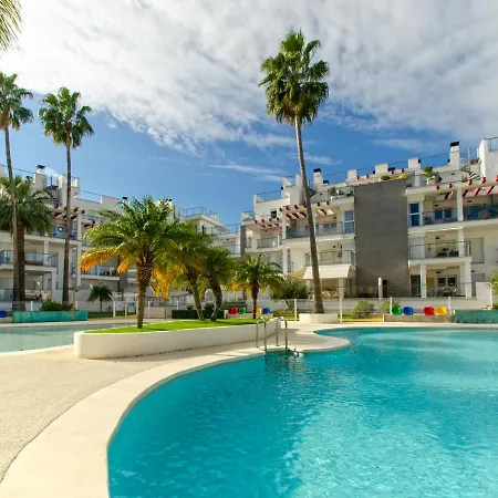 Viktoria Iii Playa Con Acogedora Terraza * دينايا