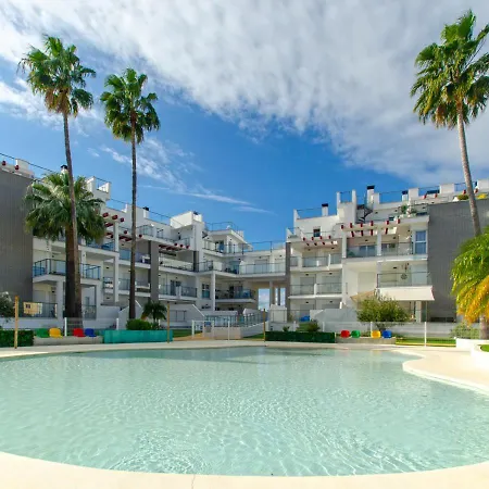 Viktoria Iii Playa Con Acogedora Terraza شقة